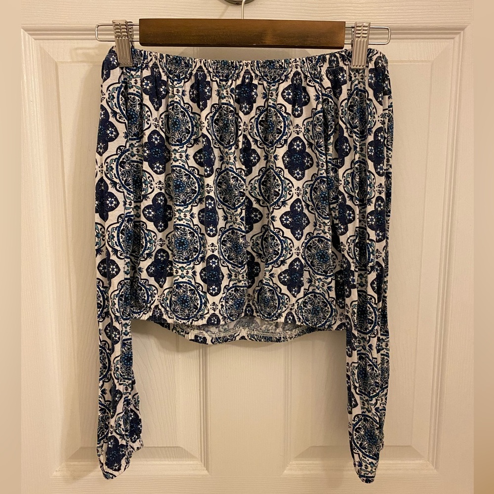 Cold Shoulder Top Small